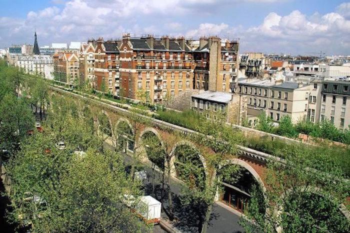 Entire Apartment With Terrace Paris Bagian luar foto